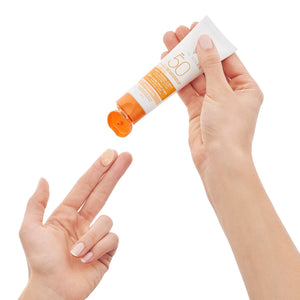 Vichy CAPITAL SOLEIL Obojena zaštitna krema 3u1 SPF50+ protiv tamnih mrlja 50 ml