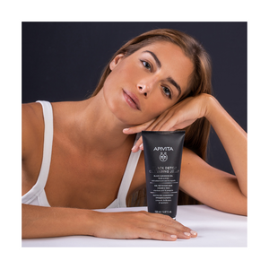 Apivita Black Detox čistač 150 ml