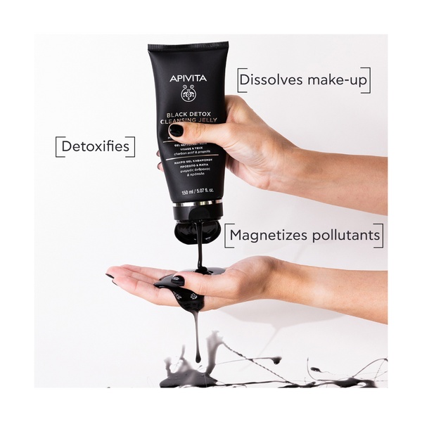 Apivita Black Detox čistač 150 ml