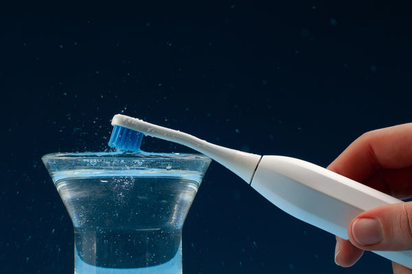 Curaprox Hydrosonic Pro četkica za zube