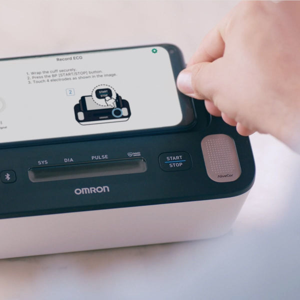 Omron Complete 2-u-1 tlakomjer i EKG