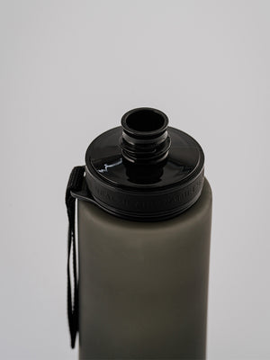 Equa Matte Black plastična boca 600 ml